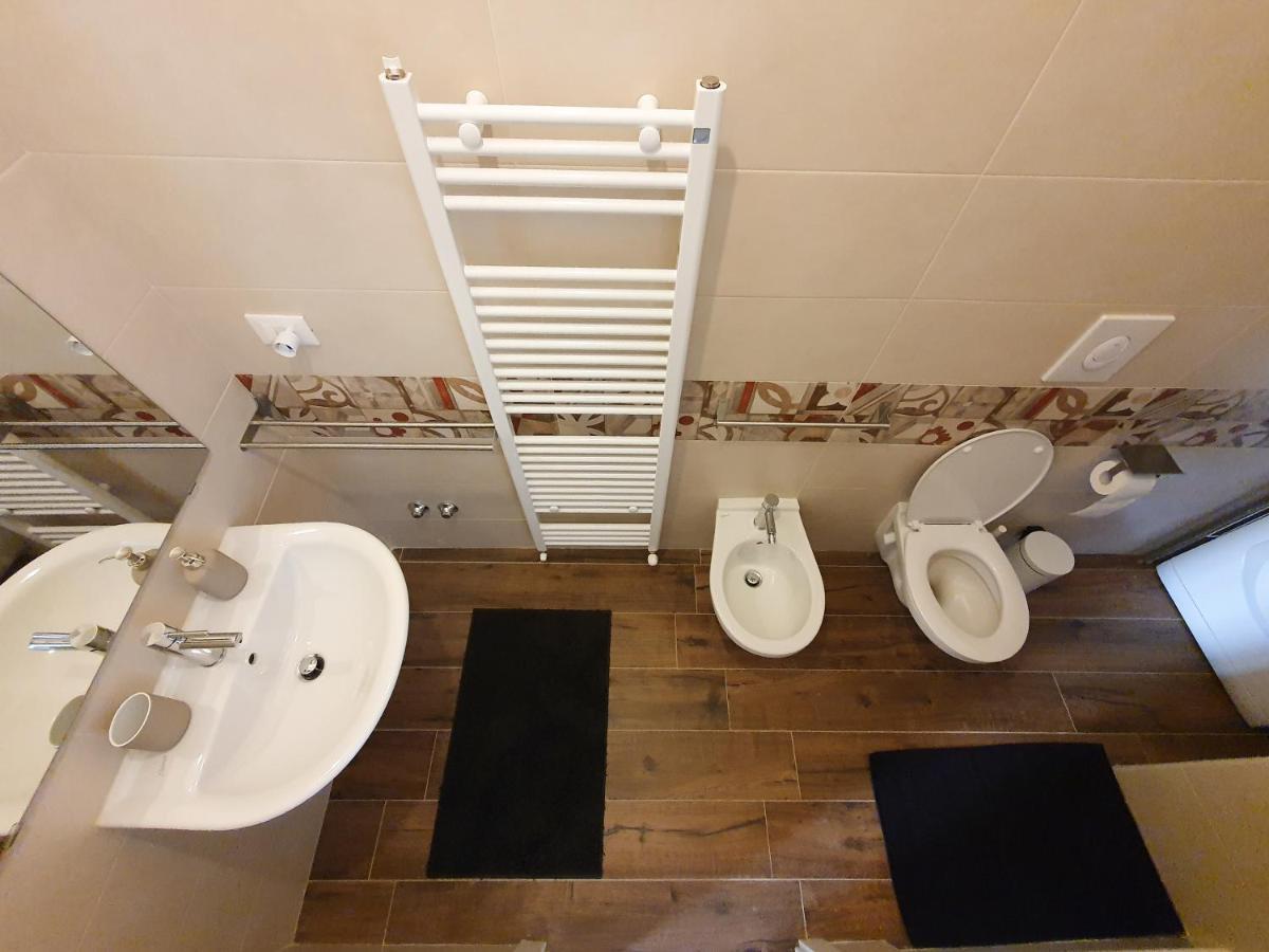 Il Caddi - Caratteristico Monolocale In Pieno Centro Storico Apartamento LʼAquila Exterior foto