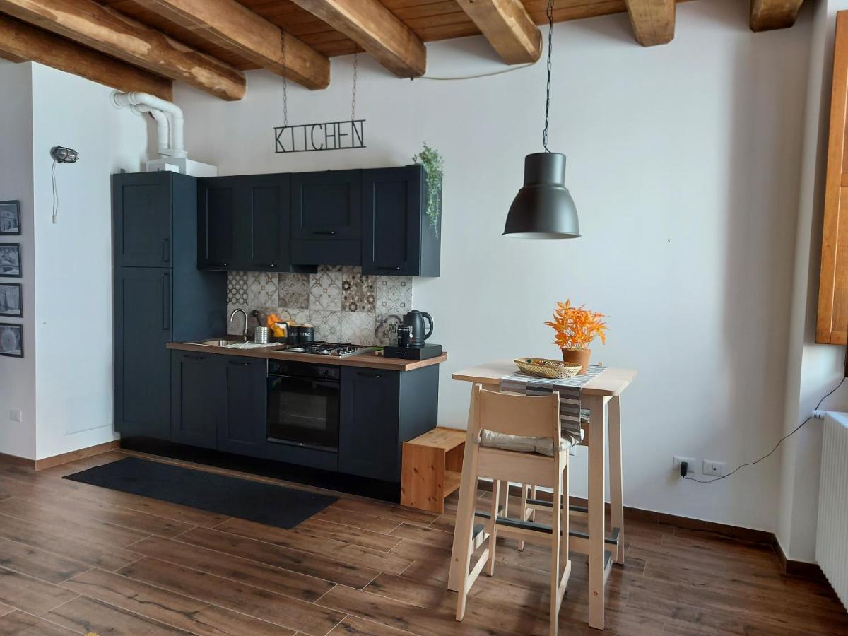 Il Caddi - Caratteristico Monolocale In Pieno Centro Storico Apartamento LʼAquila Exterior foto